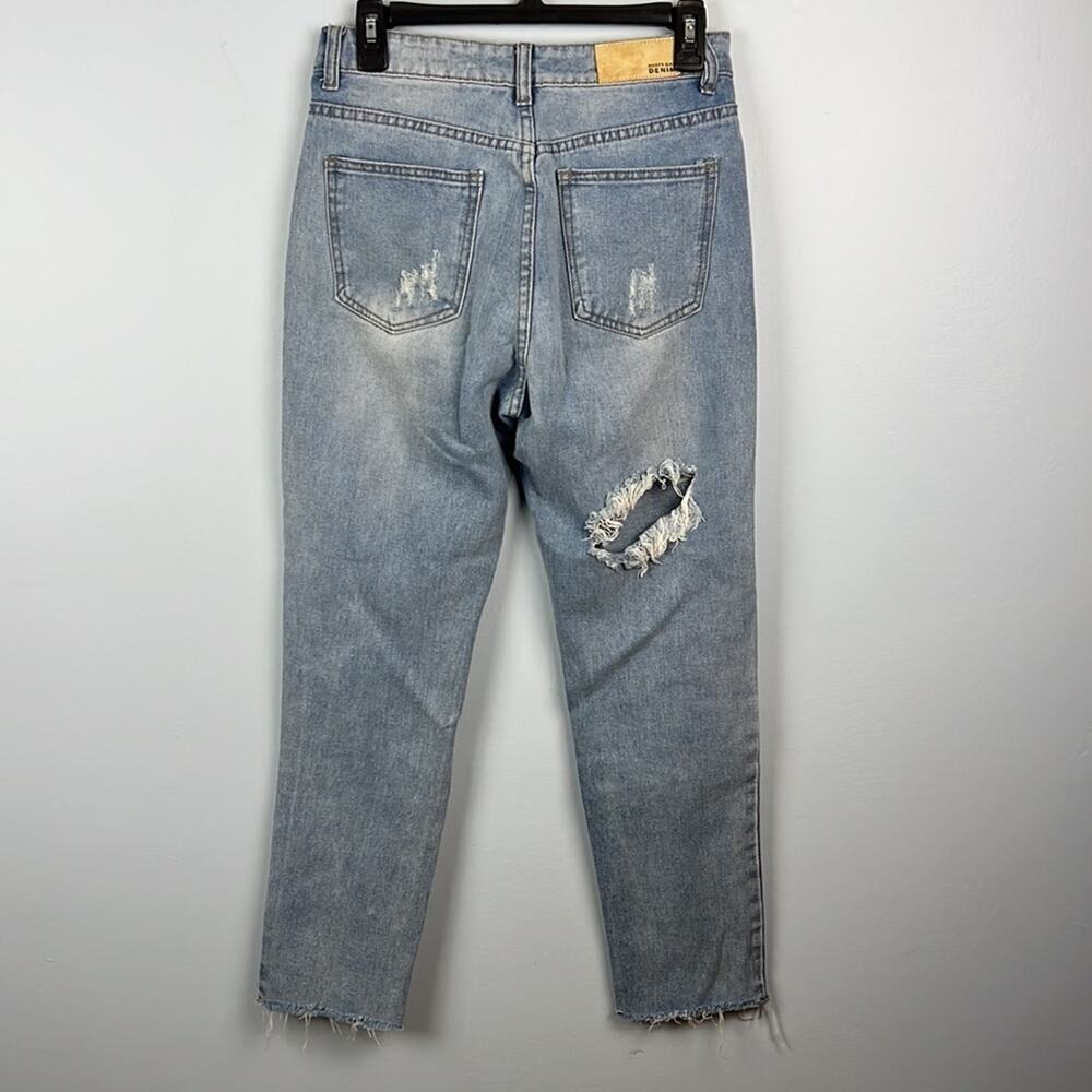 Nasty Gal heavily distressed high waisted jeans - Picture 8 of 12